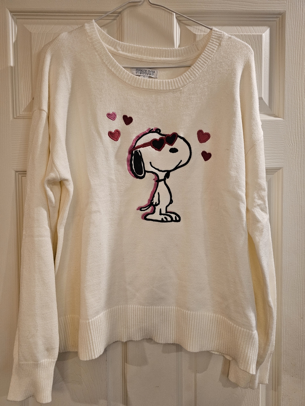 Peanuts Cream Snoopy Heart Crewneck Sweater